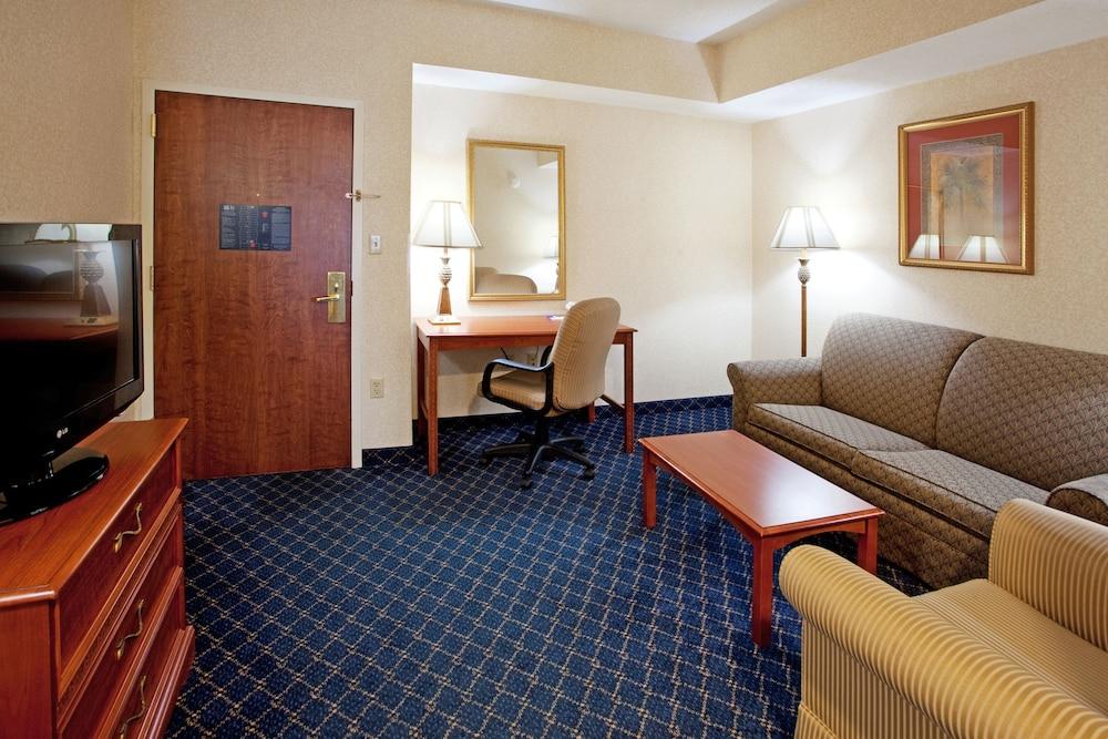 Holiday Inn Express & Suites Orangeburg By Ihg Zewnętrze zdjęcie